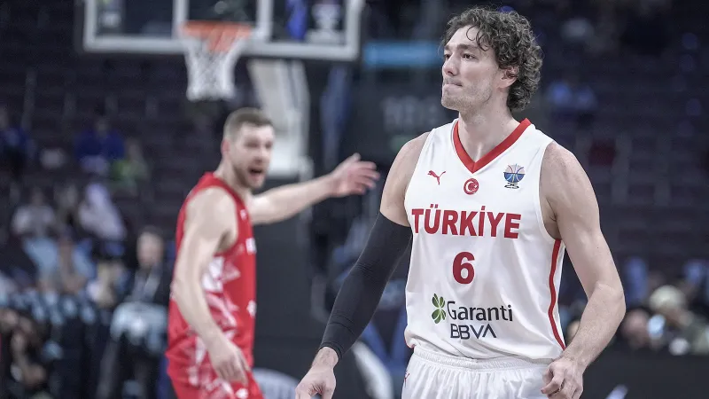12 Dev Adam Finalde Mi? EuroBasket 2025'te Kritik Yunanistan Maçı!