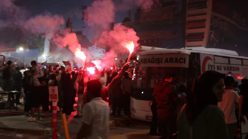 Vanspor Şampiyon! Taraftar Sokaklara Döküldü