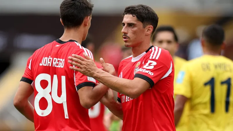 Benfica'dan Auckland'a Gol Yağmuru! Maç Neden 2 Saat Geç Başladı?