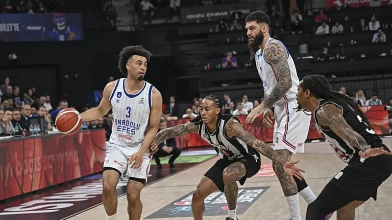 Anadolu Efes-Beşiktaş Fibabanka yarı final serisinde dördüncü maç yarın oynanacak