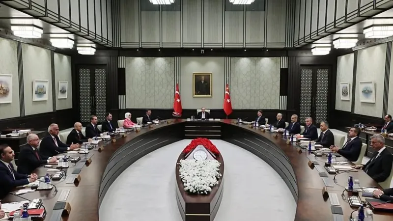 Erdoğan Kabinesi Toplanıyor: Terörle Mücadele ve İstanbul Görüşmeleri!