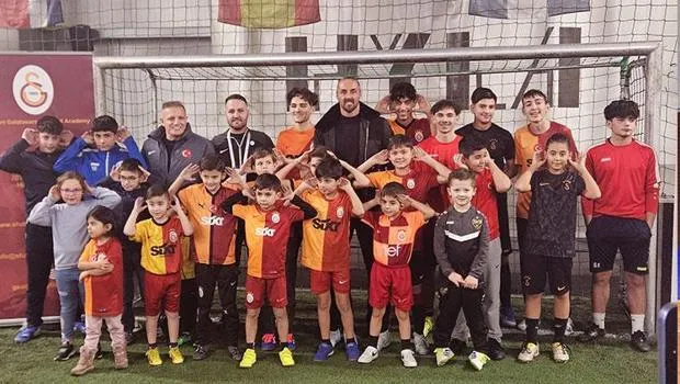 Berlin'de Galatasaray Futbol Okulu Açıldı! Yıldızlar Sahaya İniyor