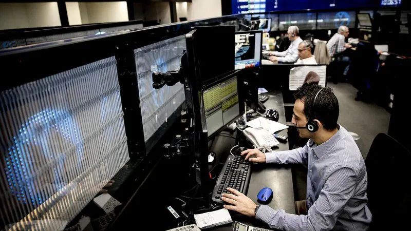 Borsa İstanbul'da Şok Başlangıç! Yatırımcılar Ne Yapmalı?