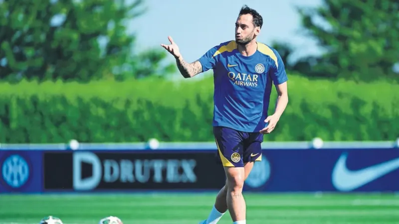 Hakan Çalhanoğlu, Inter'e mi Transfer Oluyor? Şok İddia!