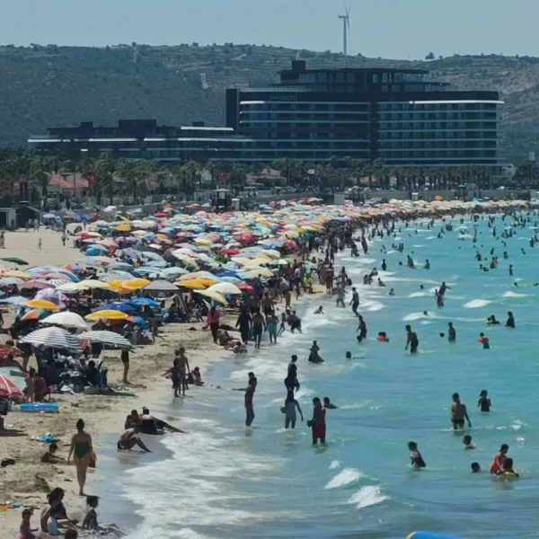 Çeşme'nin 10 günlük suyu kaldı