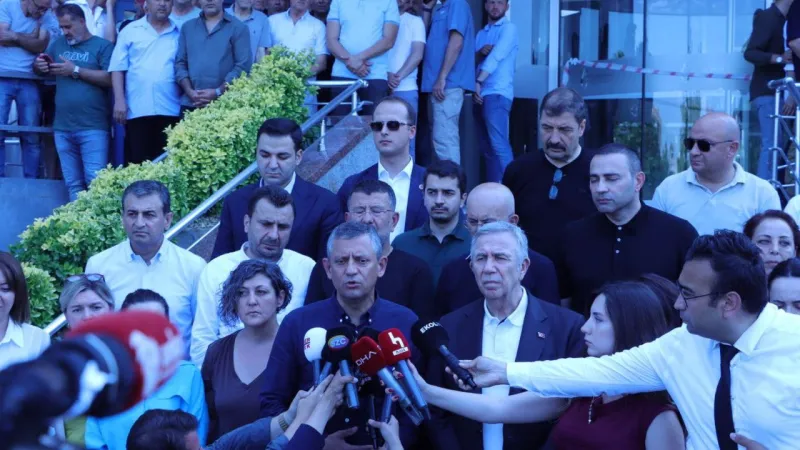 Ferdi Zeyrek'e Yoğun Bakım Ziyareti! CHP Kurmayları Manisa'da
