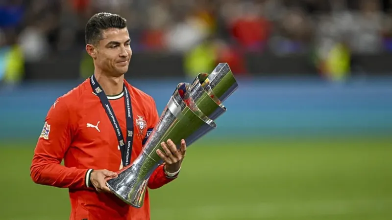 Cristiano Ronaldo yeni adresini duyurdu!