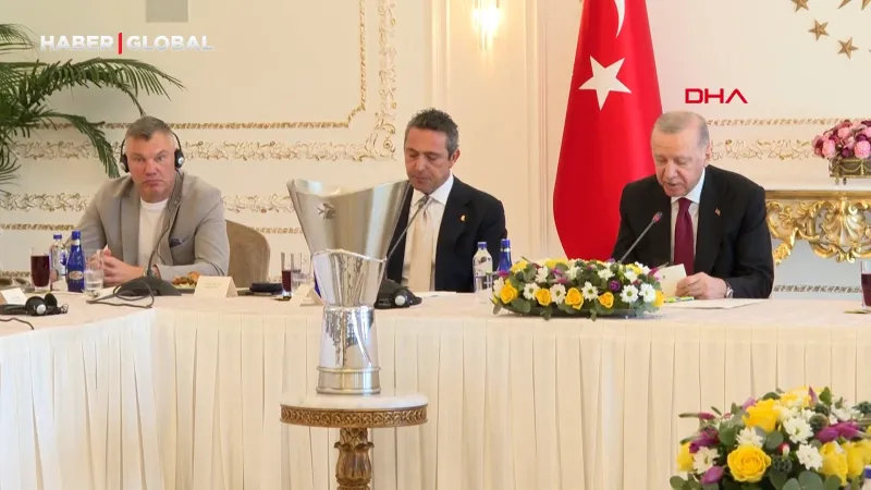Cumhurbaşkanı Erdoğan, EuroLeague şampiyonu Fenerbahçe Beko'yu kabul etti