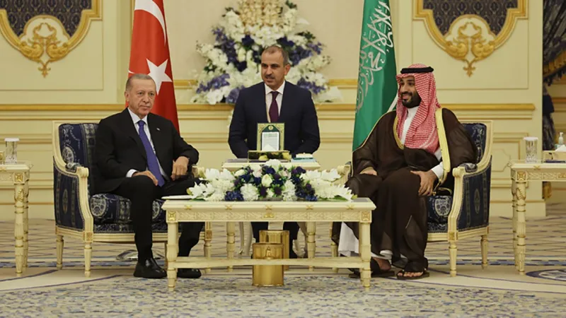 Erdoğan ve Prens Selman, İsrail saldırılarını görüştü