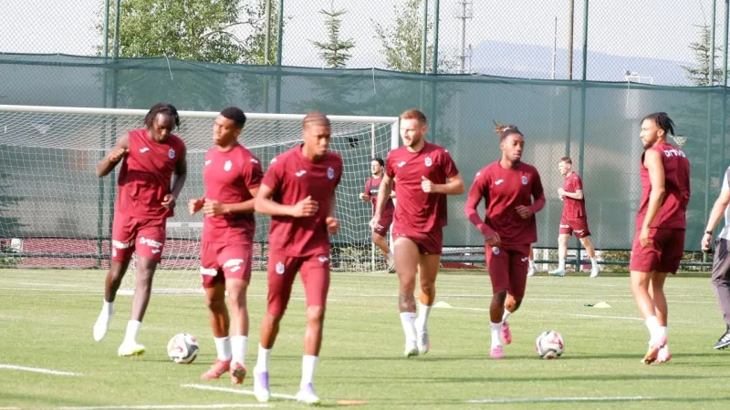 Fatih Tekke: "En Az İki Orta Saha, Bir Kanat ve Bir Stoper Gerekiyor"