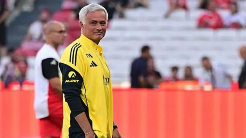 Fenerbahçe'den Bomba Transfer: Orta Sahaya Süper Yıldız Geliyor!