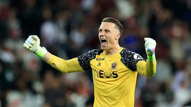 Fener'den transfer operasyonu! Livakovic'in yerine Bulka
