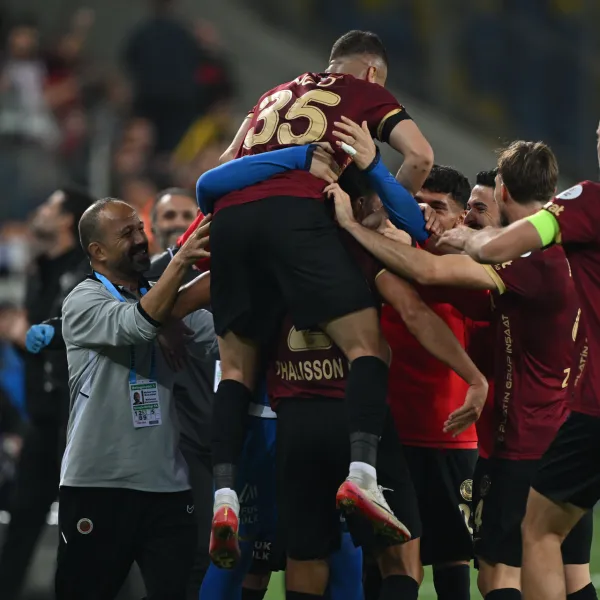 Gençlerbirliği Başakşehir'i devirdi!