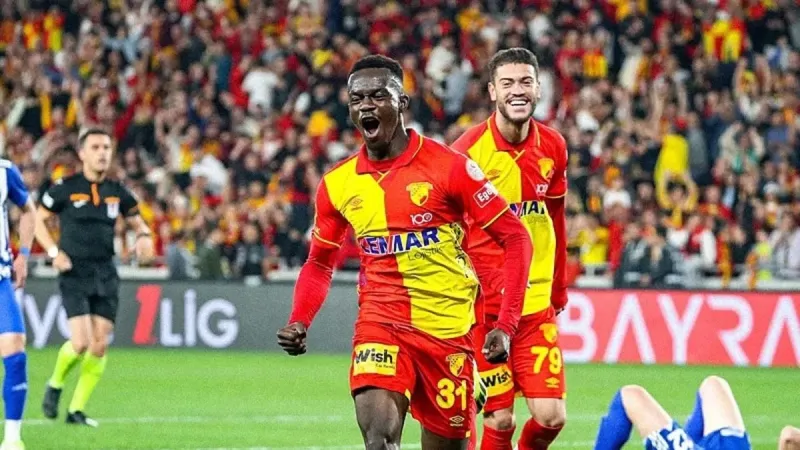Göztepe'nin Yıldızı Dennis'e Şok Teklif! Anderlecht Devrede mi?