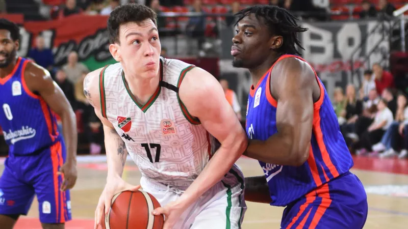 Karşıyakalı Mehmet Efe Demirel NCAA'de! Türk Basketbolu İçin Gurur
