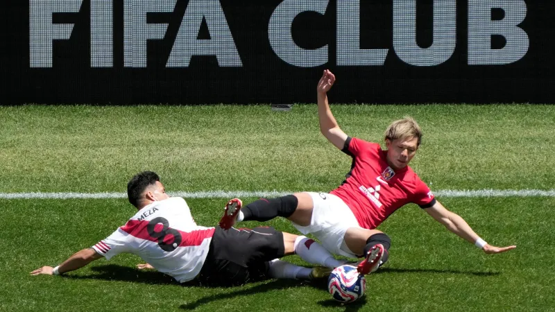 Mastantuono'lu River Place, Urawa Red Diamonds'ı rahat geçti