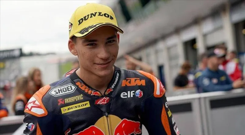 Deniz Öncü'den Tarihi Zafer! Moto2'de Birinci Oldu