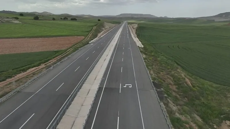 Mozart'tan Türk Marşıyla Trafik Uyarısı: Bu Yolda Hız Yapmak Yasak!