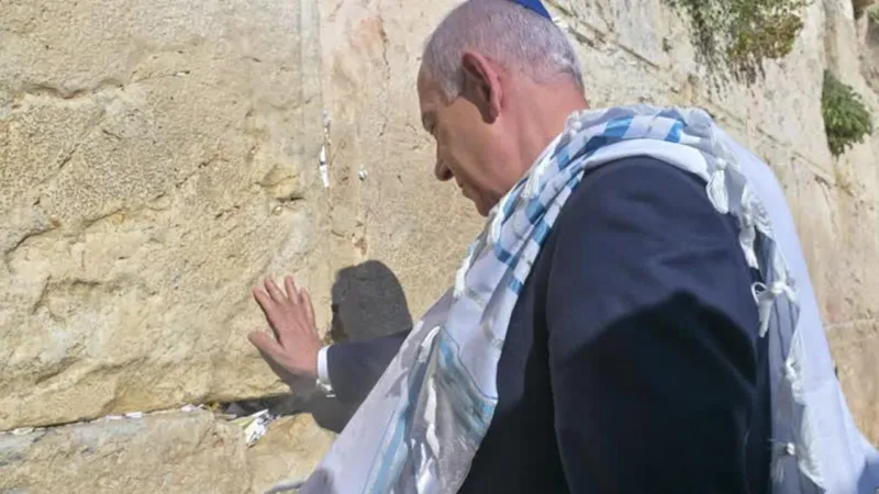 Netanyahu'dan Trump İçin Şok Dua! Ağlama Duvarı'nda Neler Oldu?