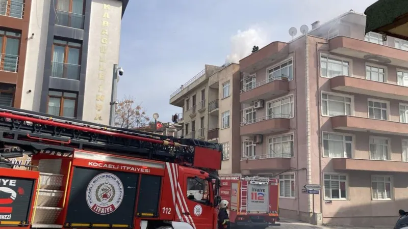 Darıca'da Bina Yangını! Alevler Büyümeden Söndürüldü