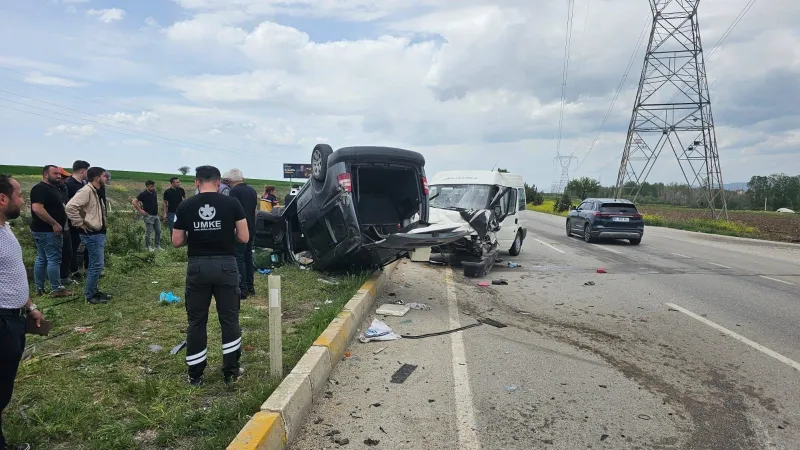 Afyon'da Kan Donduran Kaza! 6 Çocuk Yaralı, İşte Detaylar