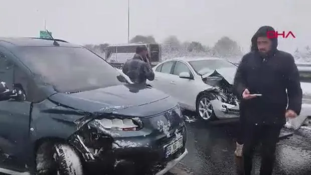 Anadolu Otoyolu'nda Korkunç Kaza! İstanbul Yönü Kapandı mı?