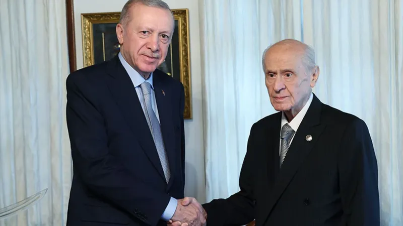 Erdoğan'dan Şok İddia: PKK Feshediyor! Bahçeli ile Kritik Görüşme