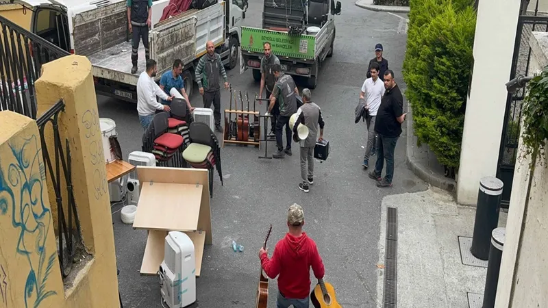Terra Santa Manastırı Neden Boşaltıldı? Beyoğlu'ndan Şok Açıklama!