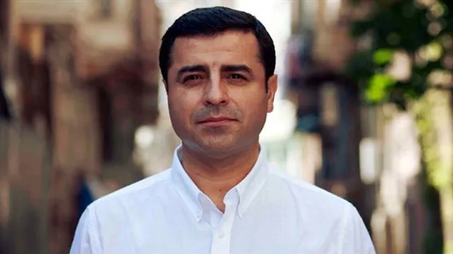 Demirtaş'tan 1 Mayıs Çağrısı: Sömürüye Son! Direniş Vakti Mi?