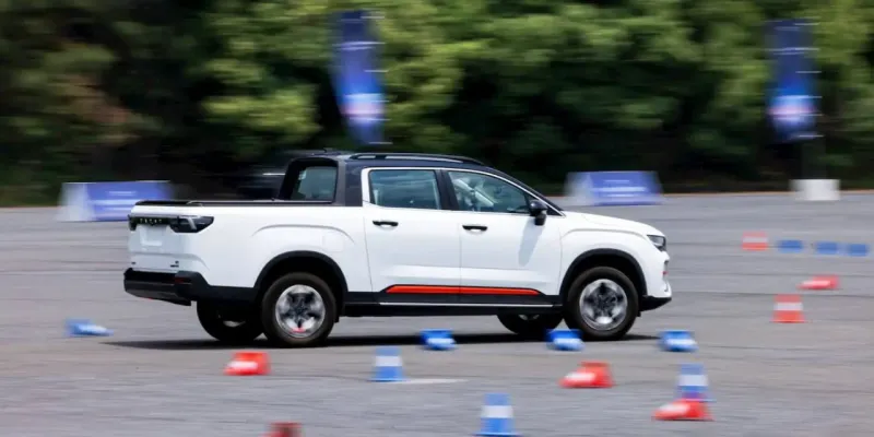 Çin'den Elektrikli Canavar Geliyor! Radar R6 Küreselleşiyor