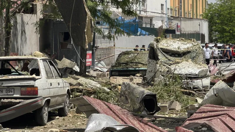 Gaziantep'te Halı Fabrikasında Korkunç Patlama! İşte İlk Bilgiler