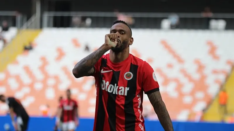 Gençlerbirliği Süper Lig'e Mi Çıkıyor? Taraftar Akın Akın!