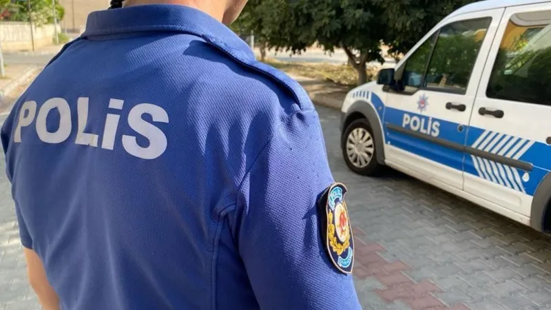 İstanbul'da İsrail Konsolosluğu Alarmı! Silahlı Saldırgan Yakalandı!