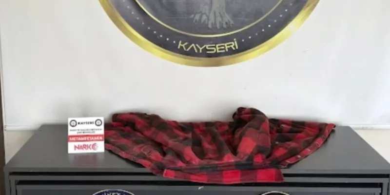 Kıyafetlere Uyuşturucu Zerk Ettiler! Kayseri'de Şok Baskın