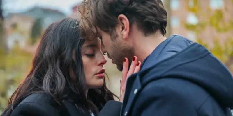 Melis Sezen'den Aşk İddialarına Şok Yanıt! Aras Bulut İynemli...