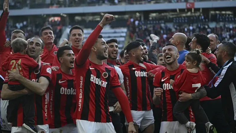 Gençlerbirliği Süper Lig'e Döndü! Ankara Coşuyor!