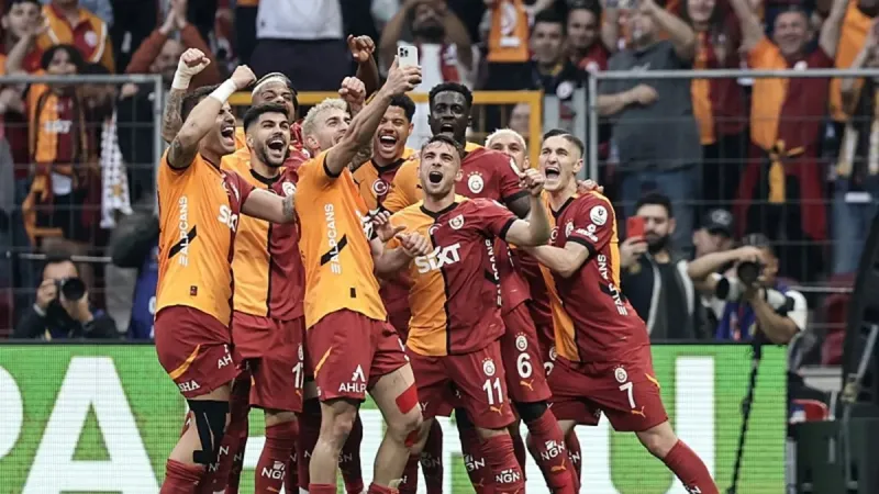 Victor Osimhen'den transfer sözleri! Kalacak mı gidecek mi?