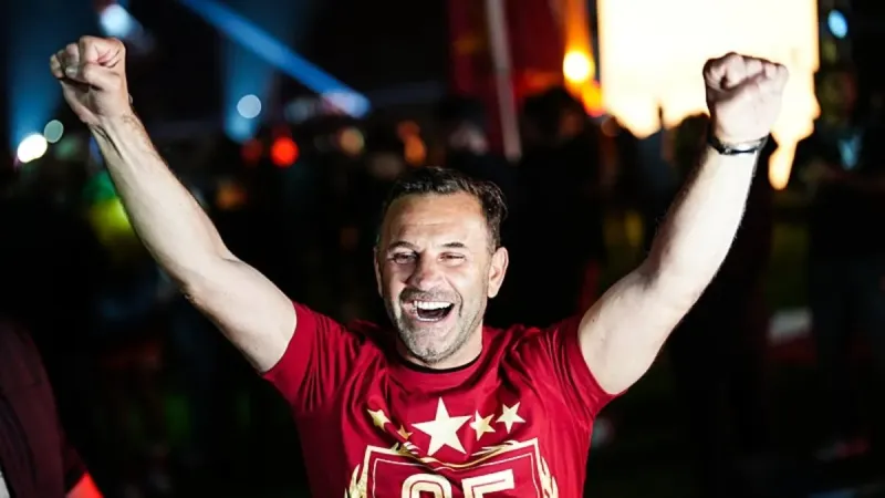 Okan Buruk'tan Şampiyonlar Ligi Kadrosu! İlk 11'de Sürpriz İsimler!