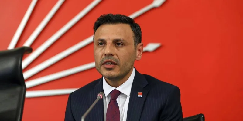 Özgür Çelik'ten Akit'e tepki: Hukuki haklarımızı kullanacağız!