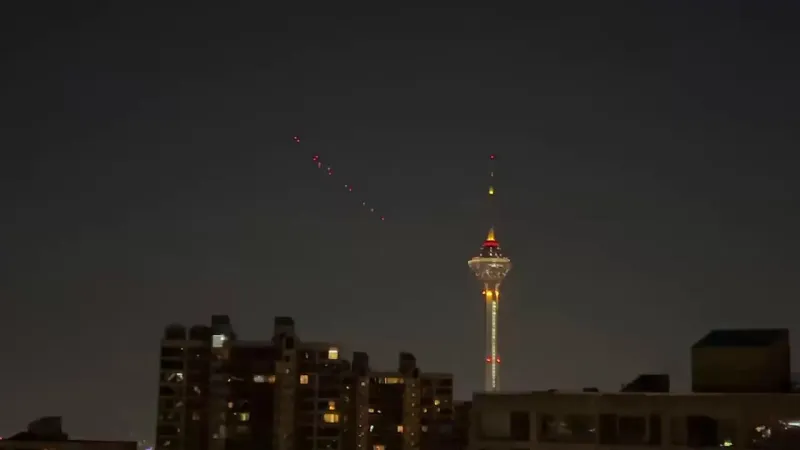 Tahran'da Korkutan Patlama! Hava Savunma Alarmda mı?