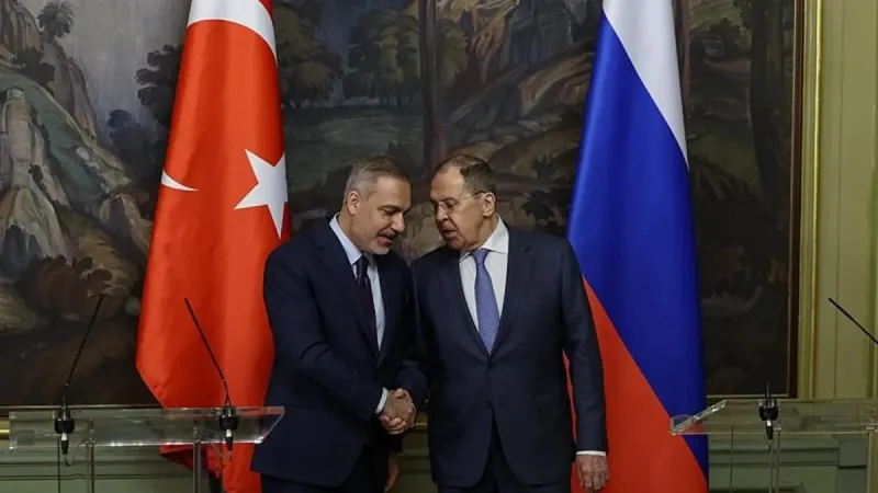 Türkiye ile Rusya arasında kritik temas! Bakan Fidan mevkidaşı Lavrov ile görüştü