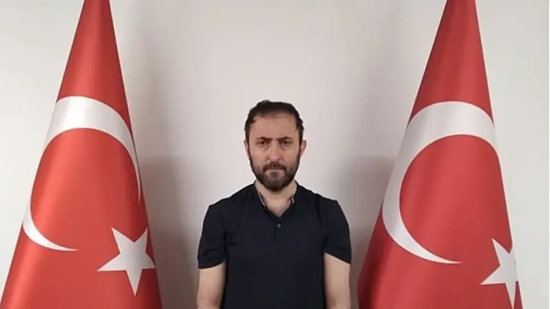 Turuncu kodla aranıyordu! Abu Yasir Al Turki kod adlı "üst düzey medya sorumlusu" Özgür Altun tutuklandı