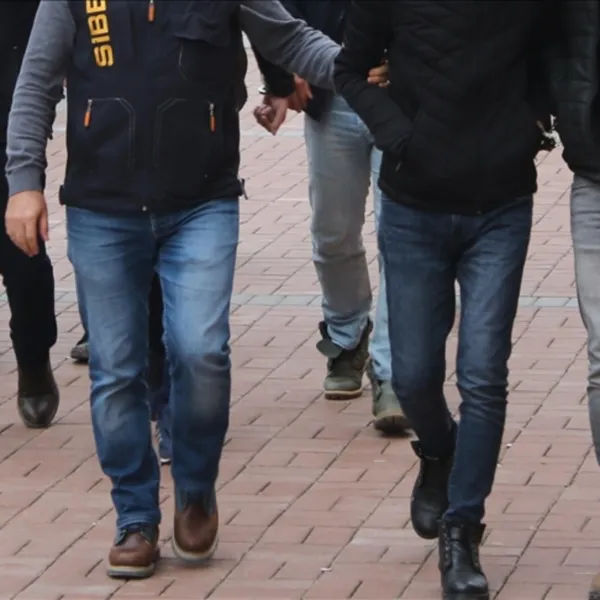 Afyon'da Yasa Dışı Bahis Operasyonu! 8 Kişi Gözaltında!